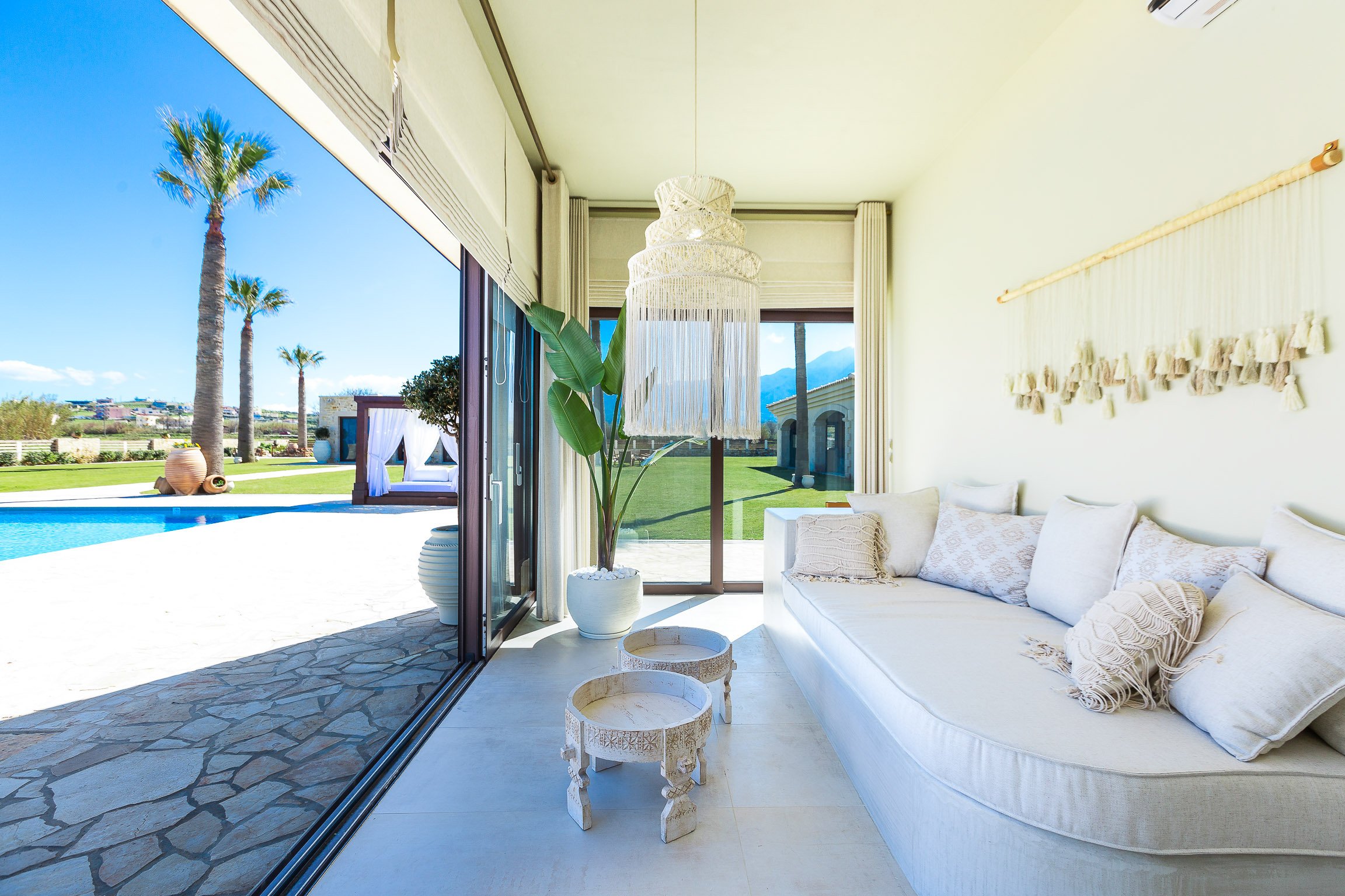 Paralia Beachfront Residence — photograph 10